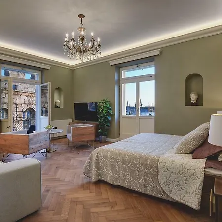 Apartment Arena & Seaview Luxurious