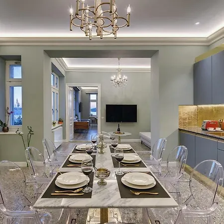 Apartment Arena & Seaview Luxurious