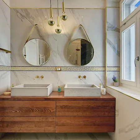 Arena & Seaview Luxurious * بولا