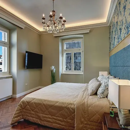 Apartment Arena & Seaview Luxurious *