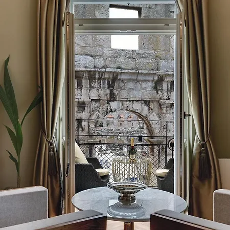 Apartment Arena & Seaview Luxurious *