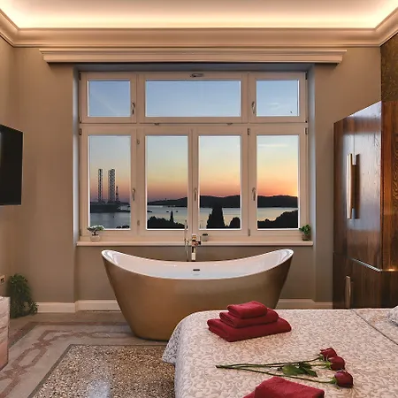Lägenhet Arena & Seaview Luxurious Pula