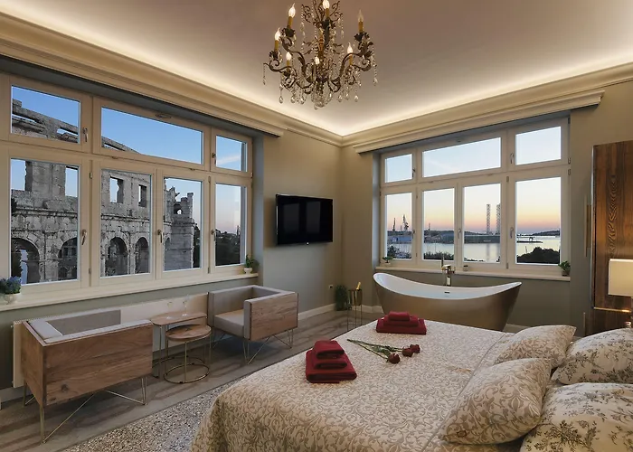 Arena & Seaview Luxurious Apartman *