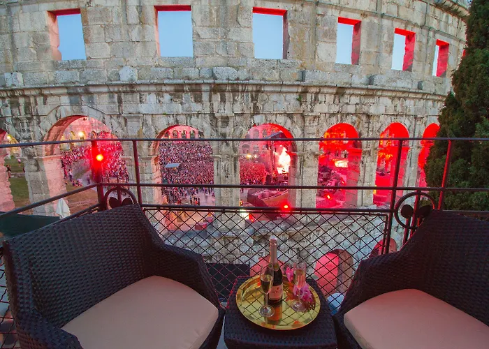 Arena & Seaview Luxurious