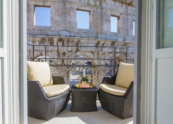 Arena & Seaview Luxurious