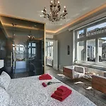 Arena & Seaview Luxurious *