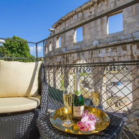 Arena&seaview Luxurious