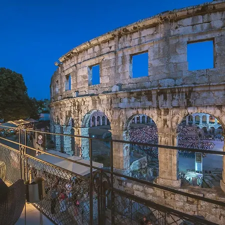 Arena&seaview Luxurious Pula